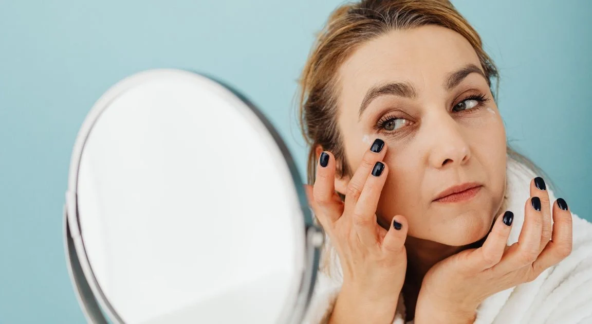 Easy Makeup Tips For Mature Skin That Lift Your Look